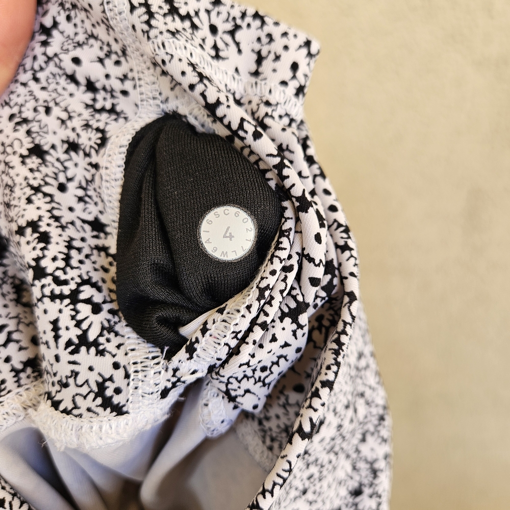 Lululemon Flower Patterned Leggings - image 3